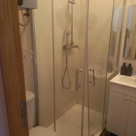 Δωμάτια σε οικογενειακή κατοικία Em Belem